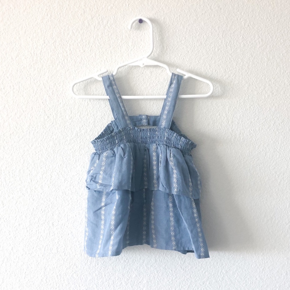 Old Navy Ruffle tank.